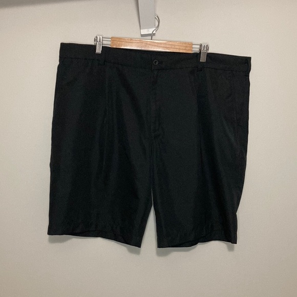 Men’s Black Nike Golf Shorts, Size 42, plus size - Picture 2 of 9